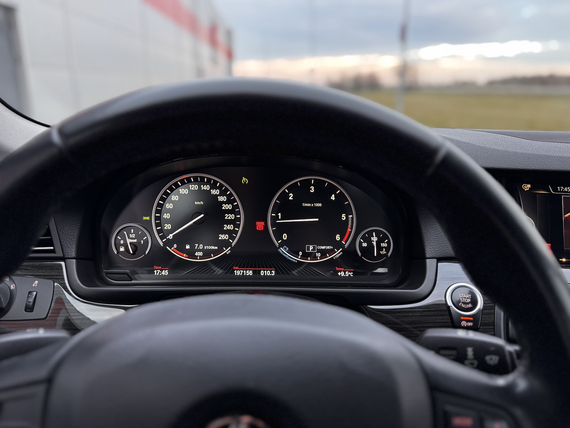 BMW 520d Touring Automat 190 KM | Skóra | Navi Pro | LED | Luxury - obrazek 40