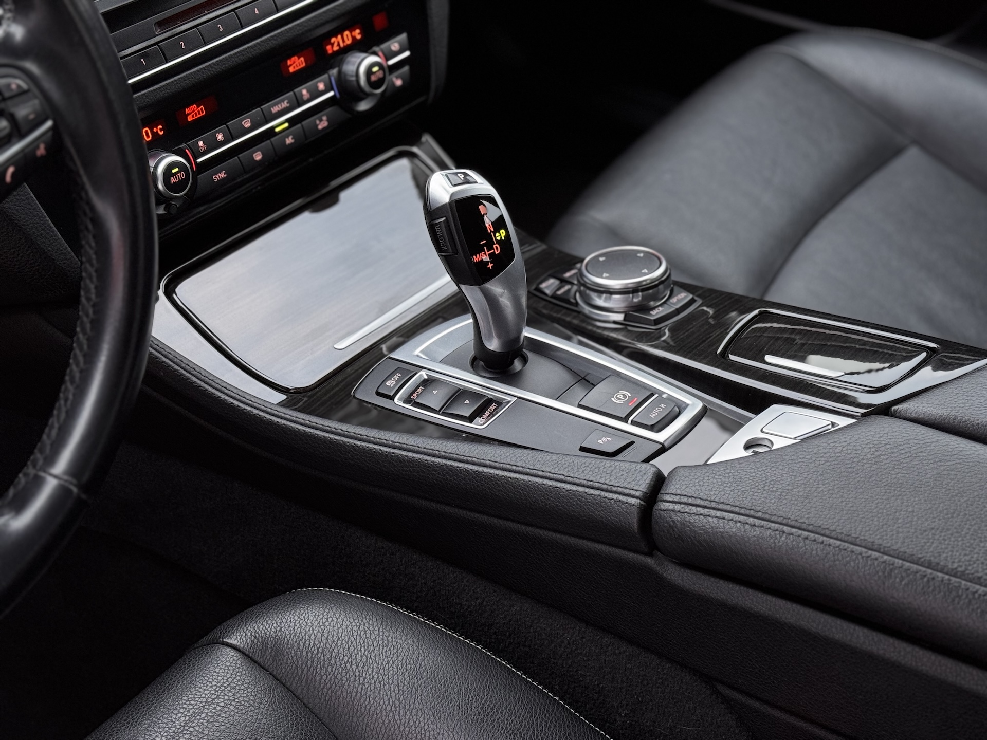 BMW 520d Touring Automat 190 KM | Skóra | Navi Pro | LED | Luxury - obrazek 22