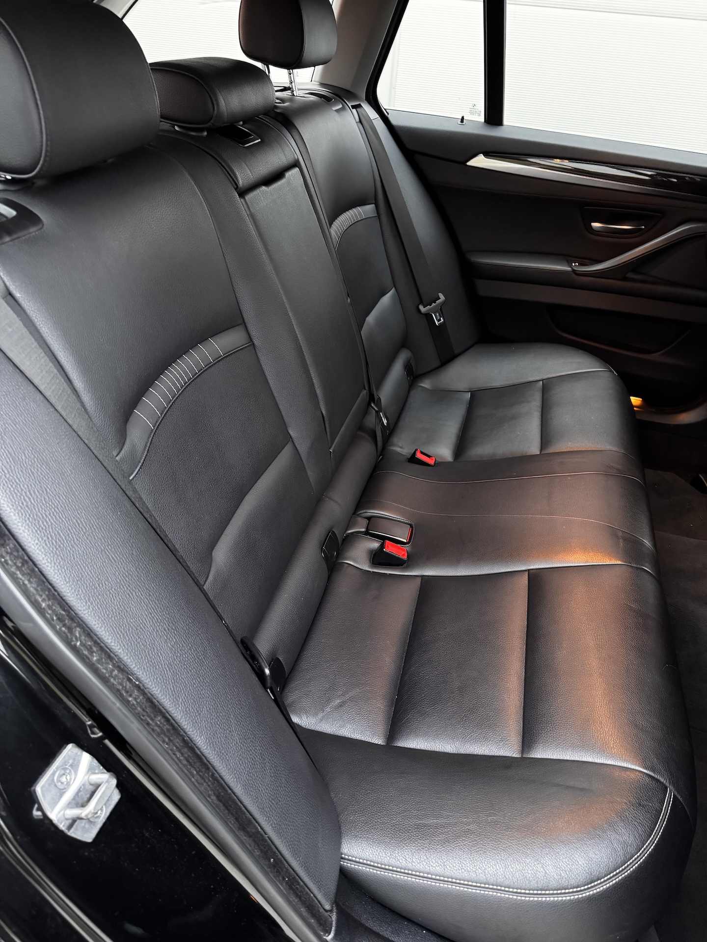 BMW 520d Touring Automat 190 KM | Skóra | Navi Pro | LED | Luxury - obrazek 24