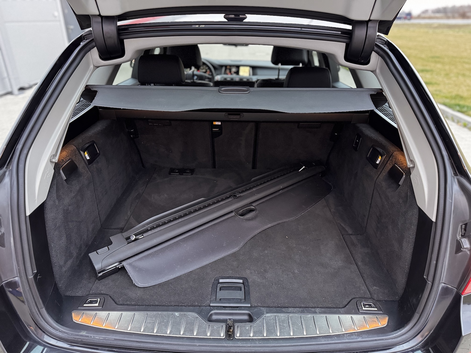BMW 520d Touring Automat 190 KM | Skóra | Navi Pro | LED | Luxury - obrazek 26