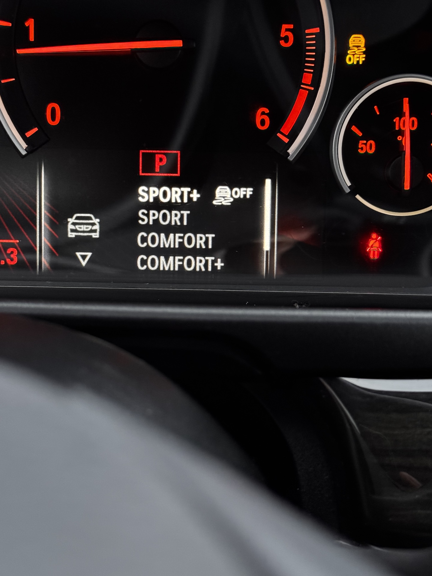 BMW 520d Touring Automat 190 KM | Skóra | Navi Pro | LED | Luxury - obrazek 38