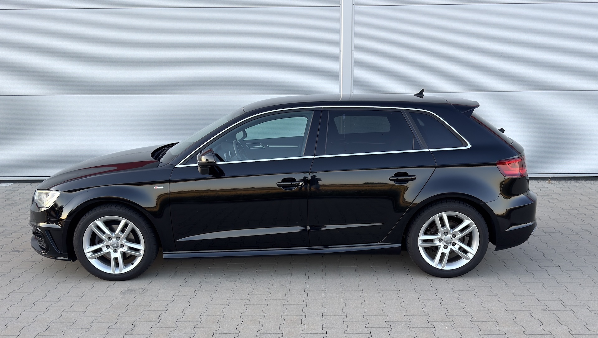 Audi A3 Sportback 2.0 TDI 150 KM | 2016 | S-line Selection | S-tronic - obrazek 24