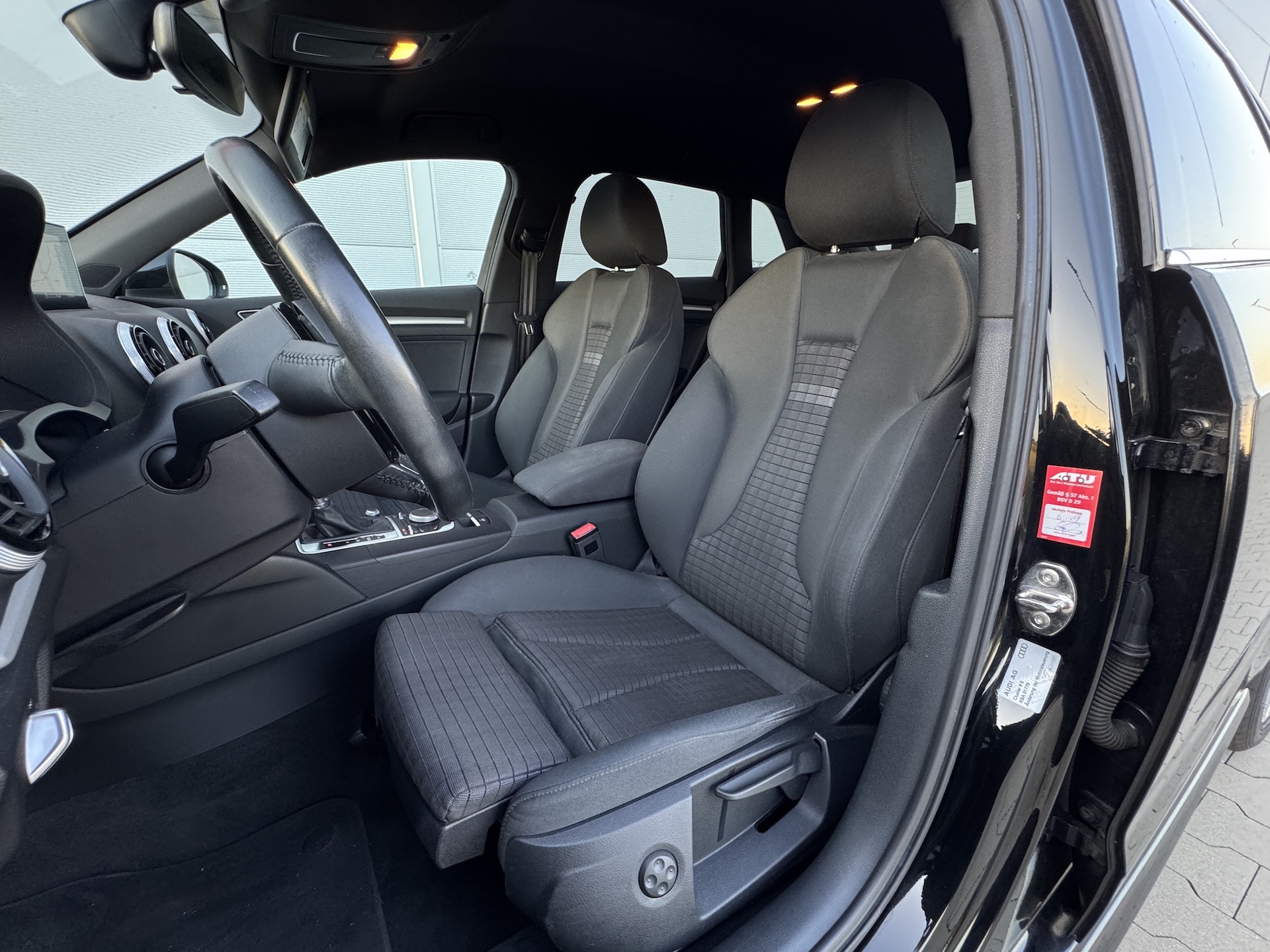 Audi A3 Sportback 2.0 TDI 150 KM | 2016 | S-line Selection | S-tronic - obrazek 17