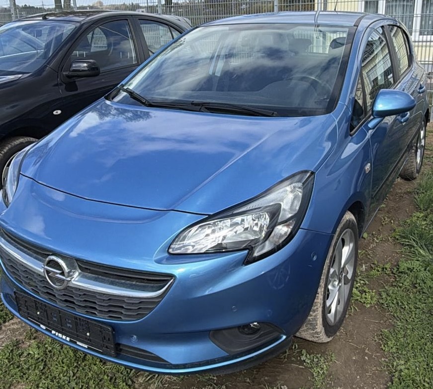 Opel Corsa 2017 1.4 90KM Color Edition – klimatyzacja, tempomat - obrazek 4